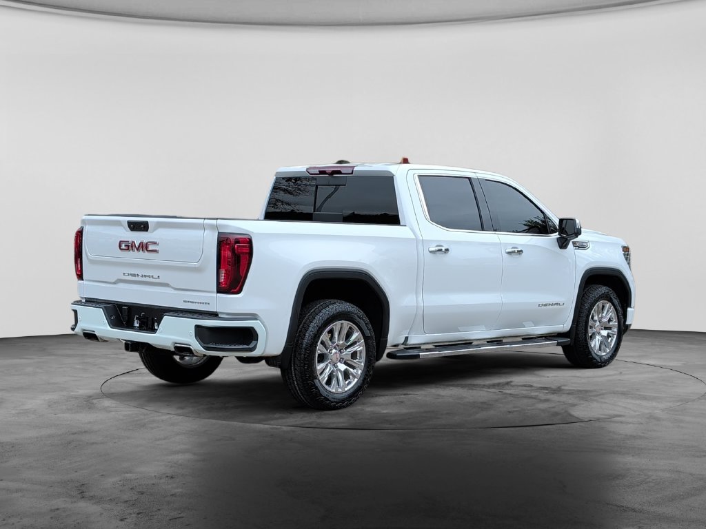 Used 2024 GMC Sierra 1500 Denali AWD/4WD image 7