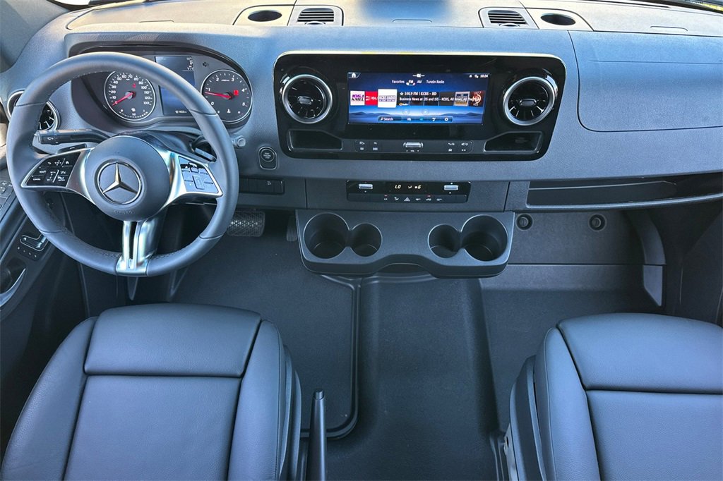 Used 2026 Mercedes-Benz Sprinter 2500 image 14