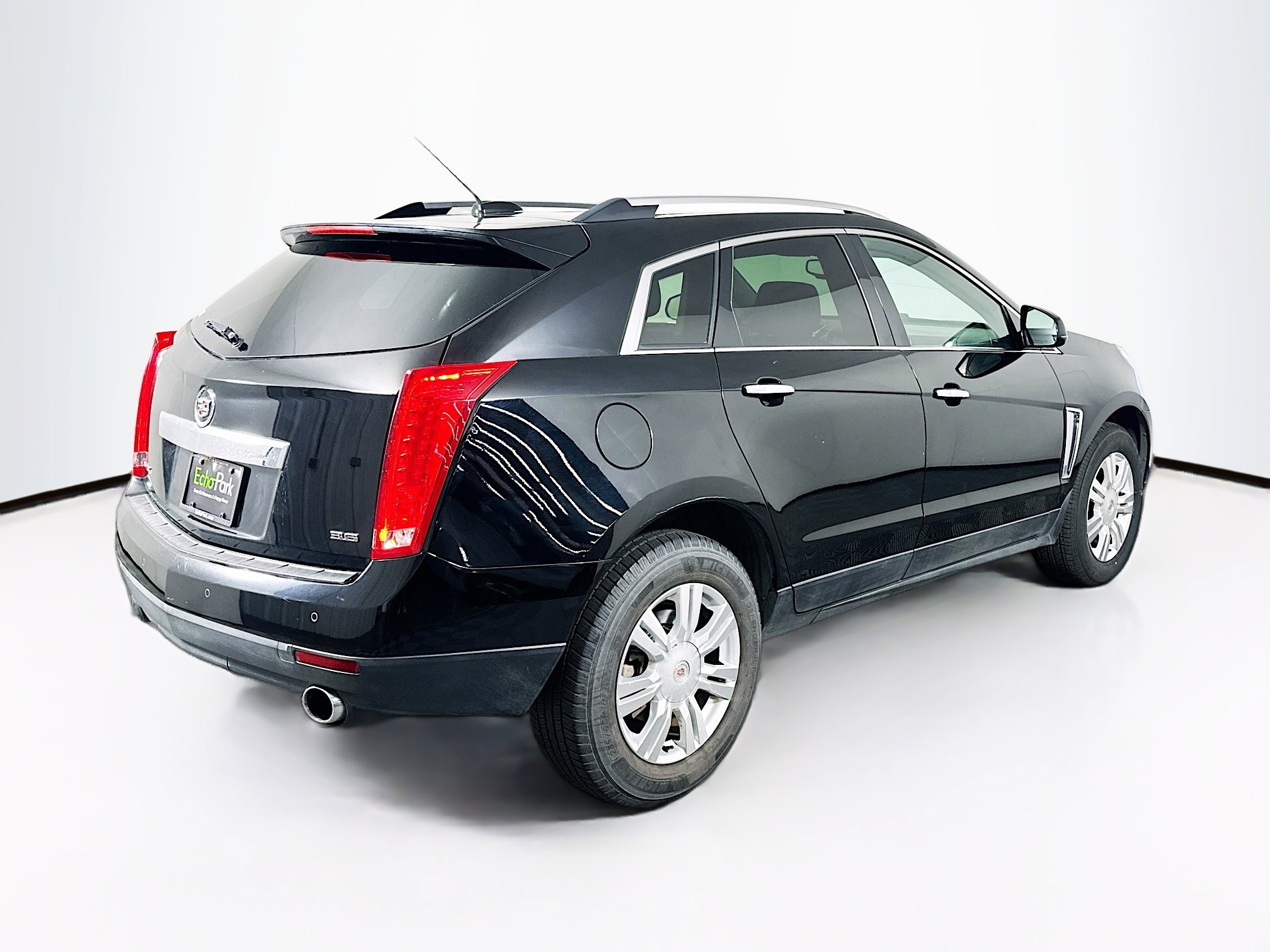 Used 2015 Cadillac SRX Luxury w/ LPO, U-Rail D-Rings Package image 9