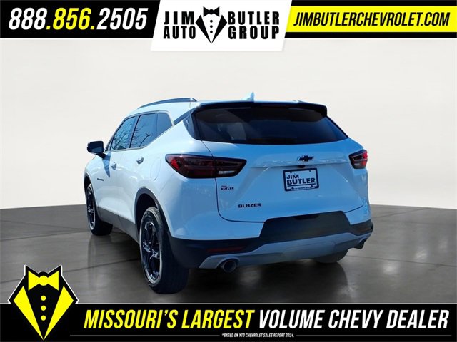 New 2026 Chevrolet Blazer LT w/ Midnight/Sport Edition image 2