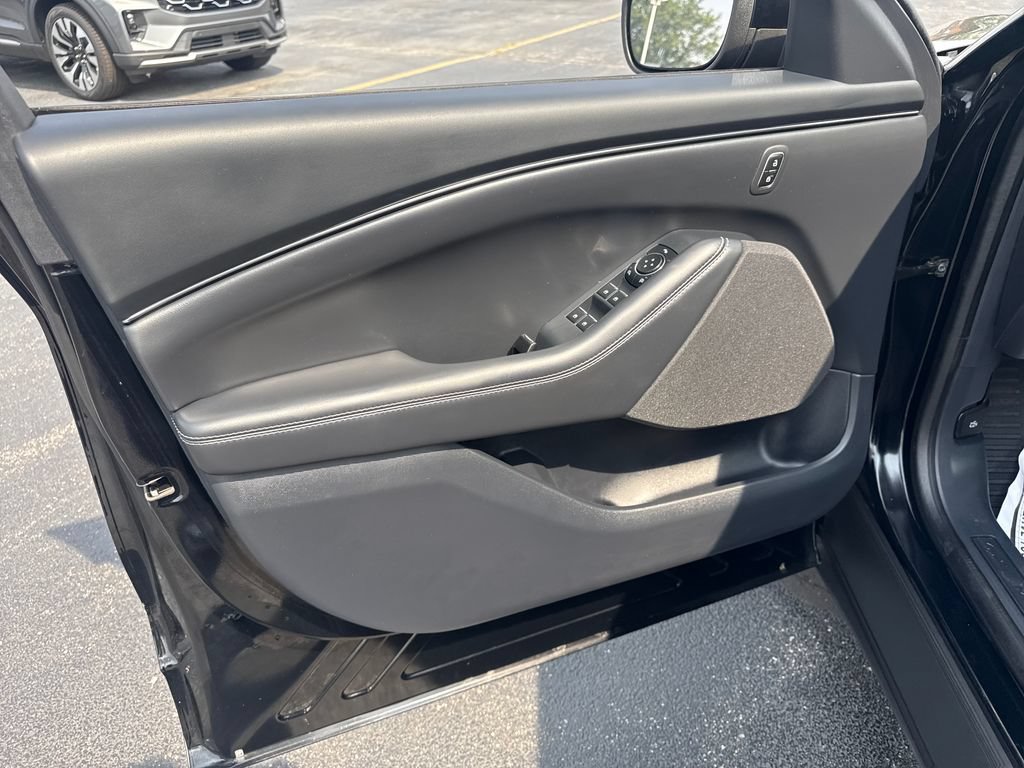 Used 2025 Ford Mustang Mach-E Select AWD/4WD image 26