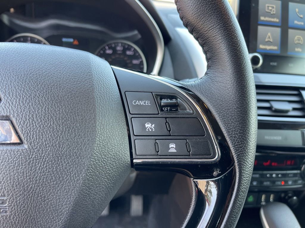 Used 2025 Mitsubishi Eclipse Cross AWD image 17