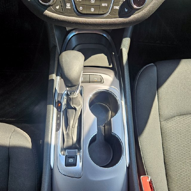 Used 2024 Chevrolet Malibu LT FWD image 27