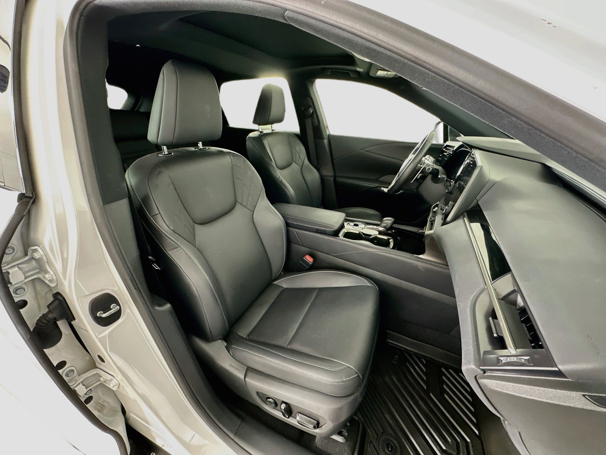 Used 2024 Lexus RX 350 FWD w/ Technology Package image 33