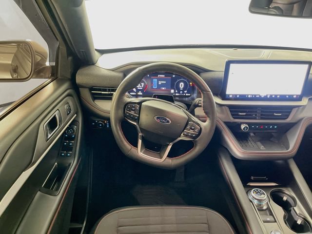 Used 2025 Ford Explorer ST-Line w/ Premium Package RWD image 24