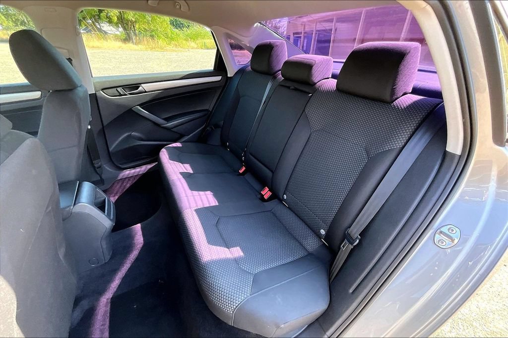 Used 2013 Volkswagen Passat 2.5 S FWD image 21
