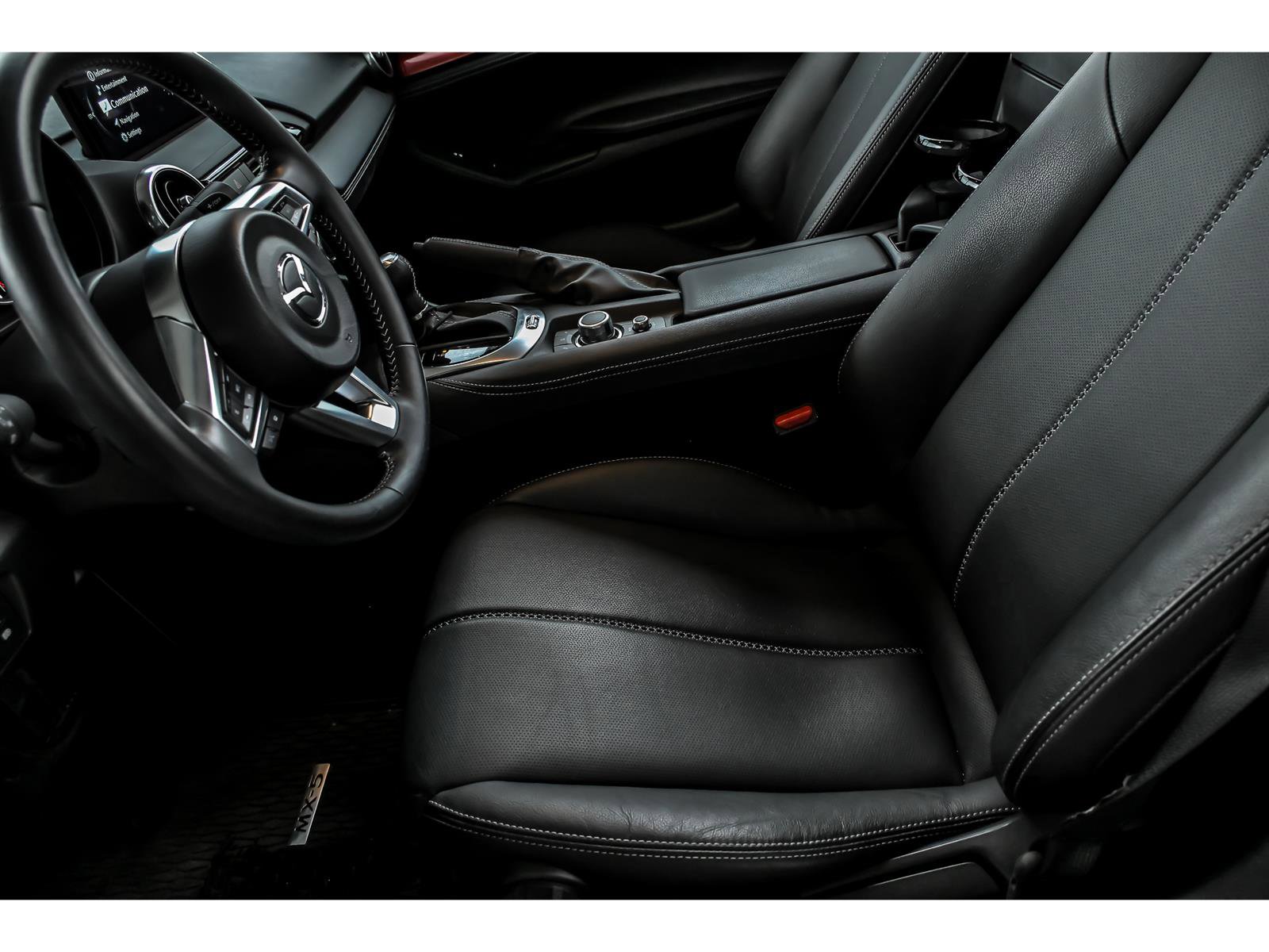 Used 2024 MAZDA MX-5 Miata RF Grand Touring RWD image 11