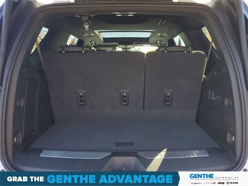 Used 2023 Chevrolet Tahoe Premier w/ Advanced Technology Package image 33