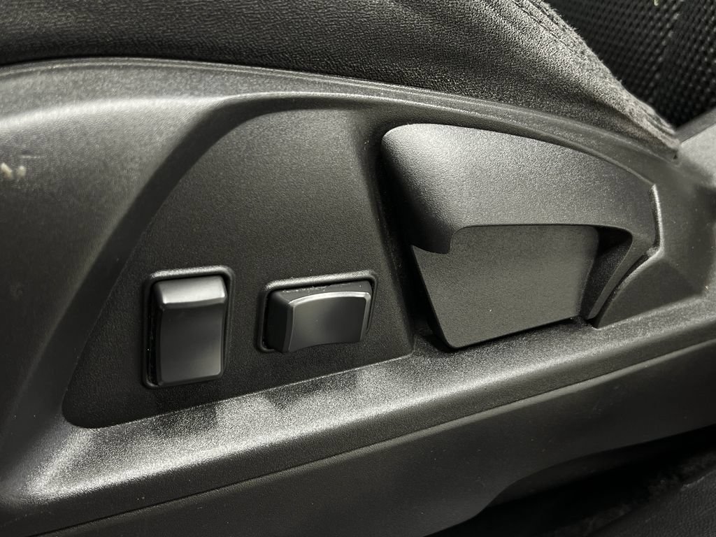 Used 2017 Chevrolet Equinox LS FWD image 16