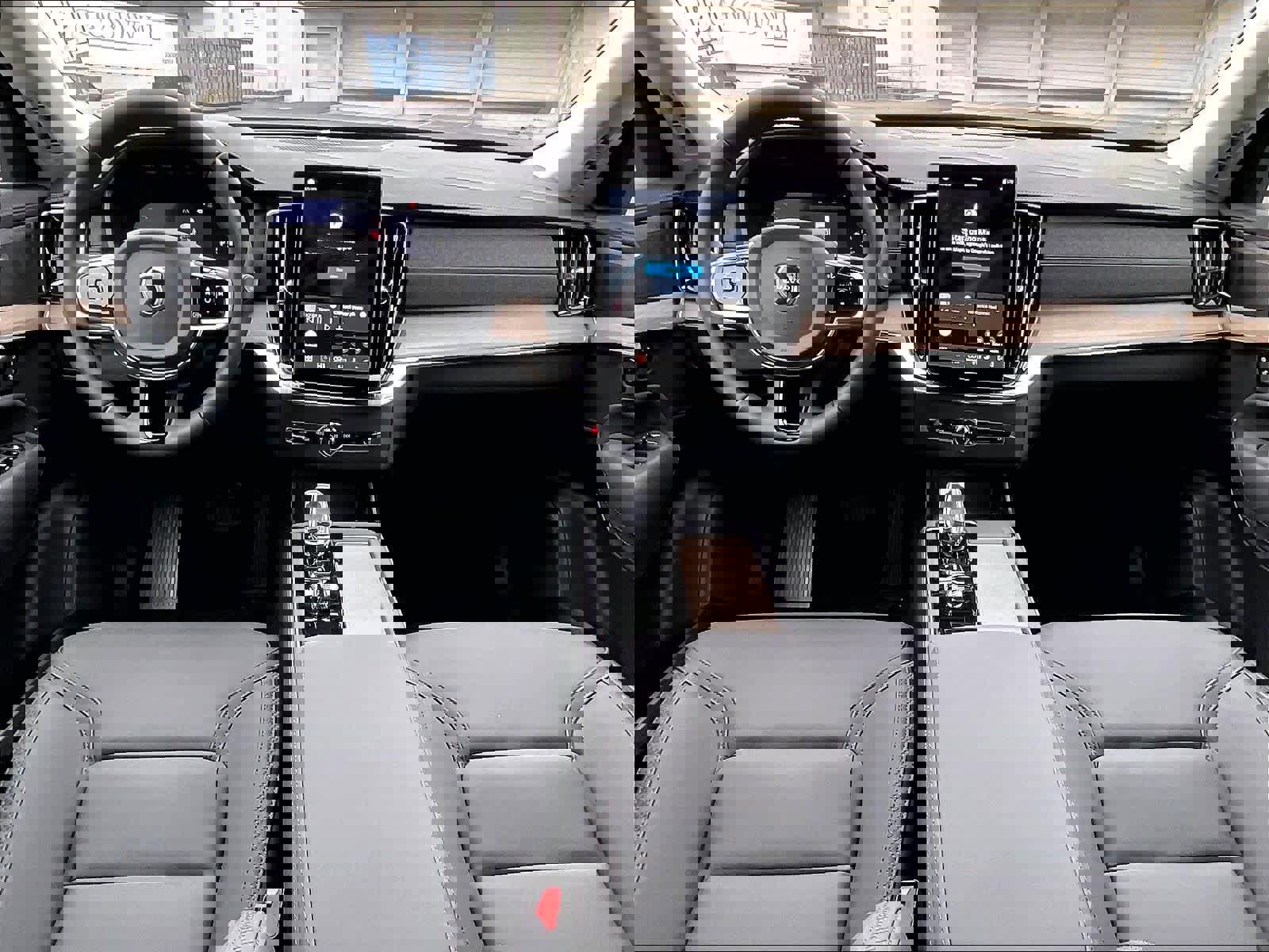 New 2026 Volvo XC90 B5 Plus w/ Protection Package AWD/4WD image 7