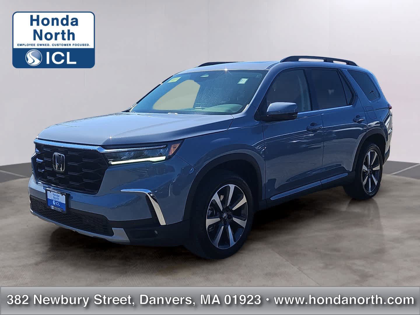 Certified 2025 Honda Pilot Touring image 1