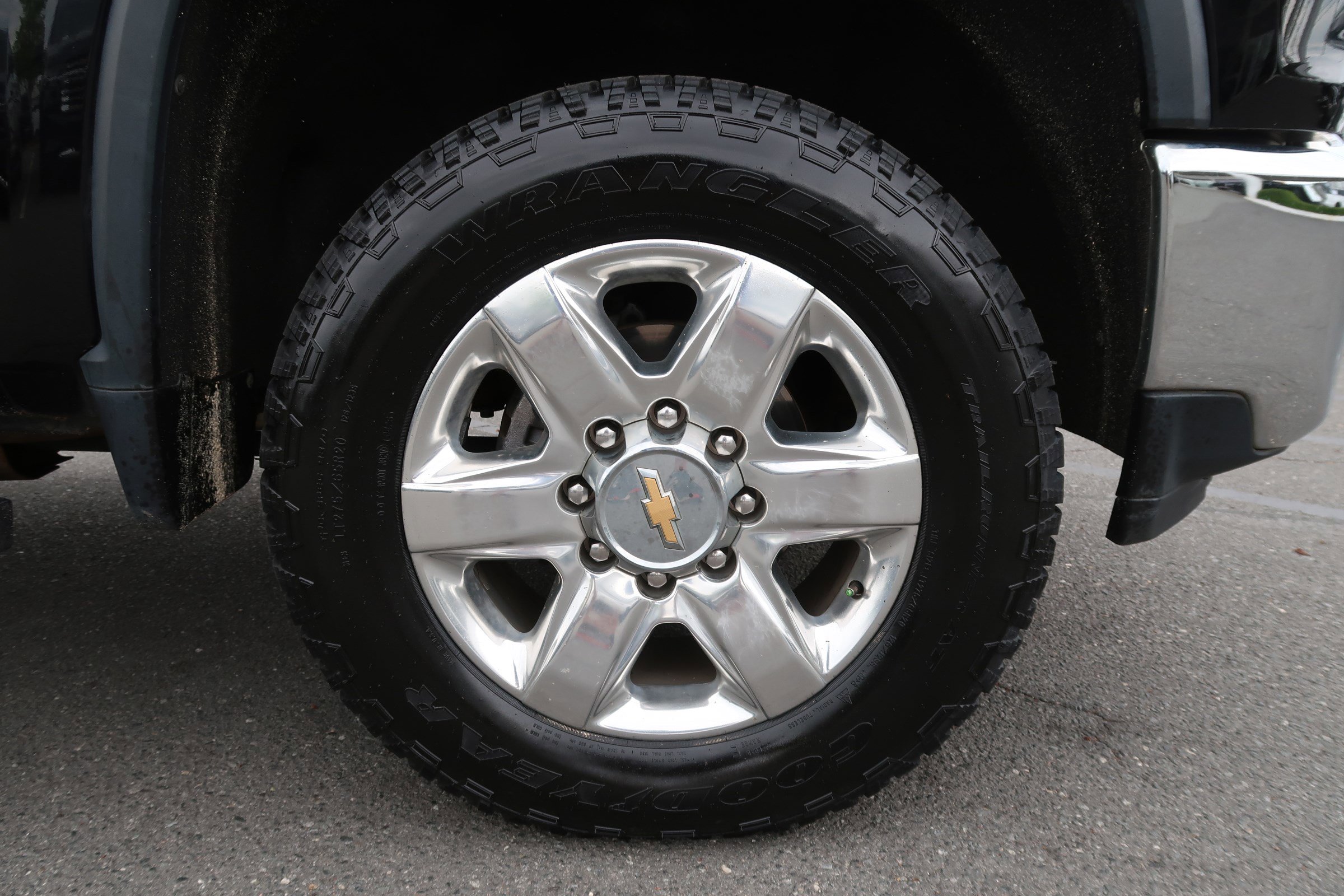 Used 2021 Chevrolet Silverado 2500 LTZ w/ LTZ Plus Package AWD/4WD image 48