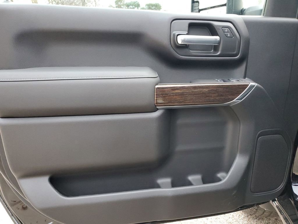 New 2025 GMC Sierra 2500 SLE w/ SLE Convenience Package image 22