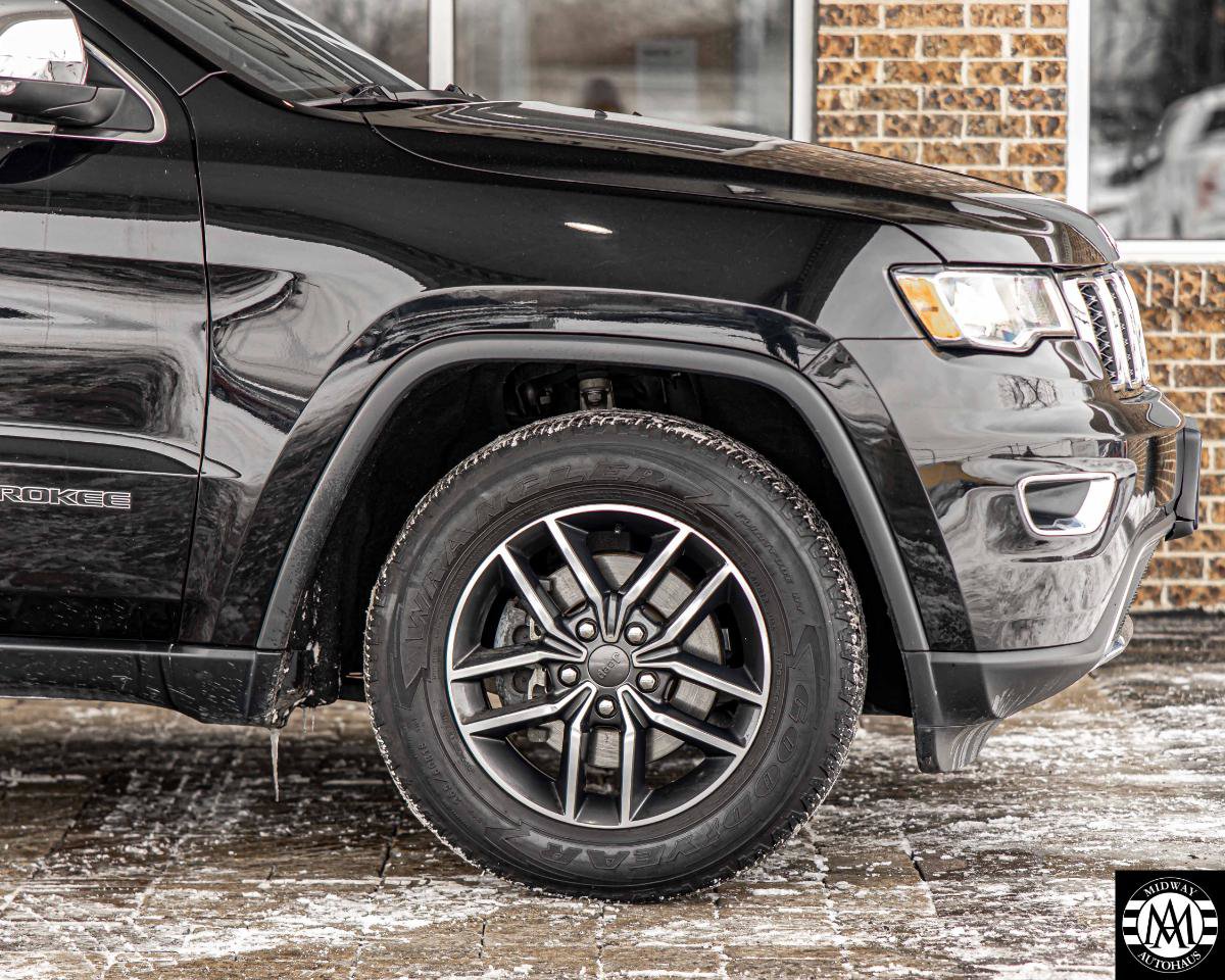 Used 2019 Jeep Grand Cherokee Limited AWD/4WD image 8