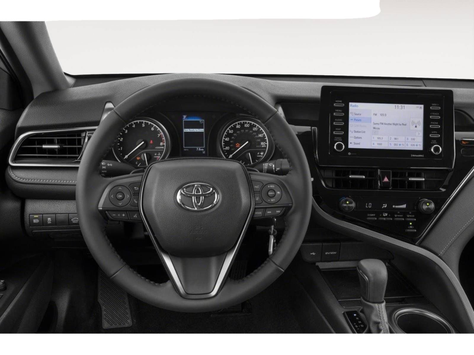 Used 2022 Toyota Camry SE w/ Cold Weather Package FWD image 4