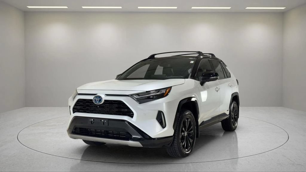 Used 2023 Toyota RAV4 XSE AWD/4WD image 20