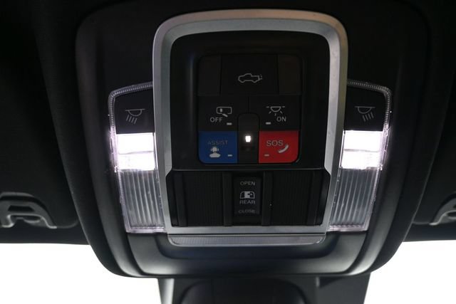 Used 2022 RAM 1500 Limited AWD/4WD image 32