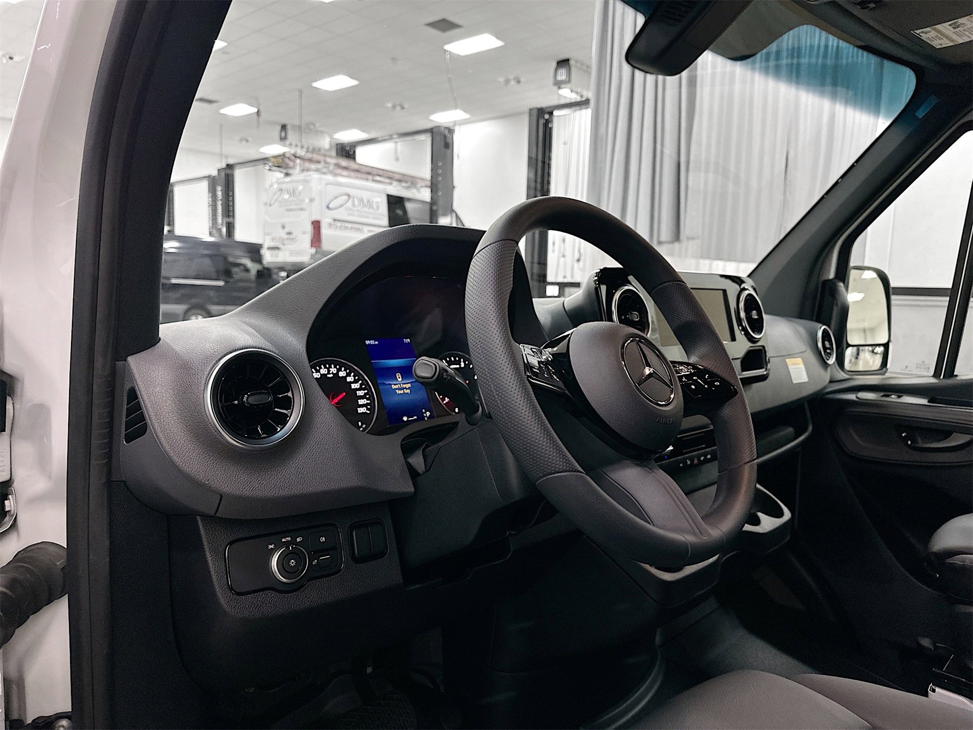 Certified 2025 Mercedes-Benz Sprinter 2500 image 10