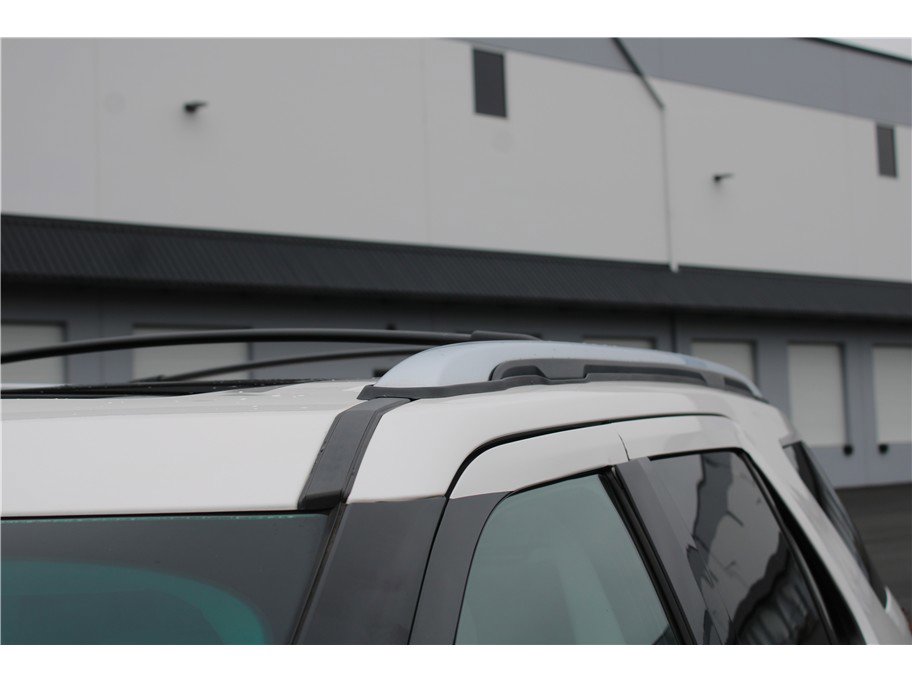 Used 2017 Ford Explorer Platinum image 36