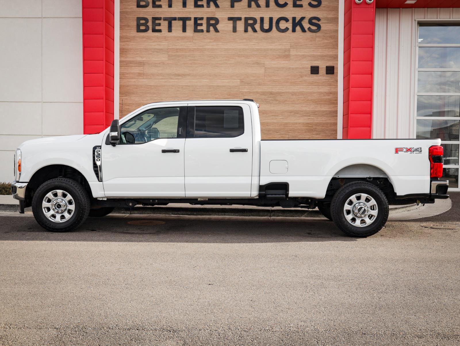 Used 2023 Ford F350 XLT w/ 360-Degree Camera Package AWD/4WD image 7