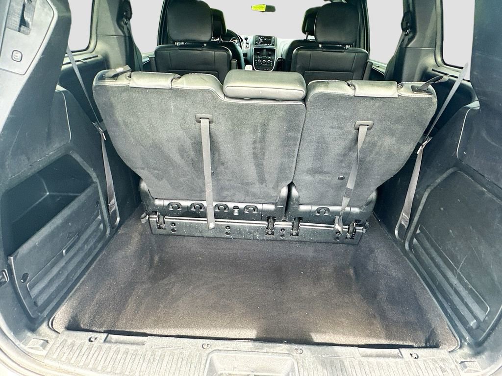 Used 2017 Dodge Grand Caravan SXT w/ Blacktop Package image 25