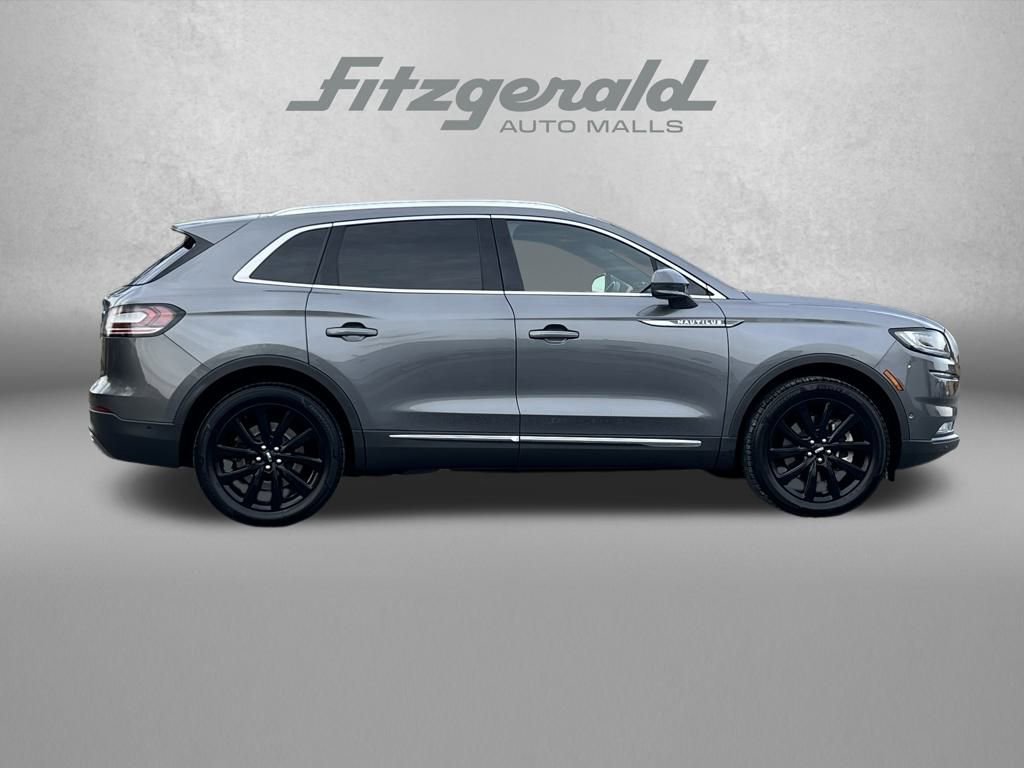 Used 2022 Lincoln Nautilus Reserve w/ Equipment Group 202A image 3