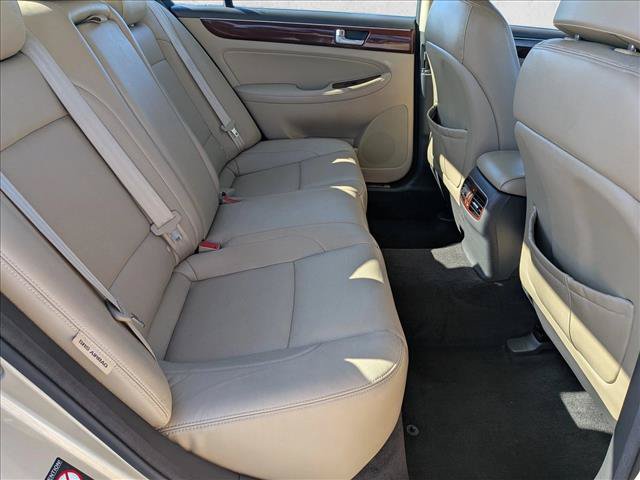 Used 2012 Hyundai Genesis 3.8 RWD image 17