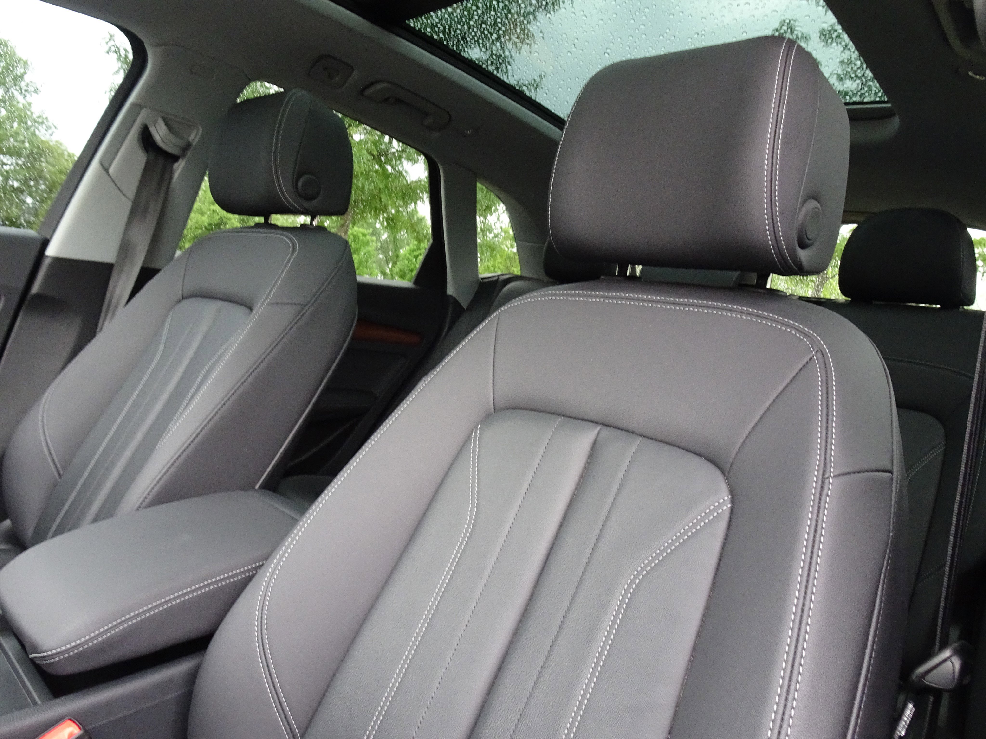 Used 2023 Audi Q5 2.0T Premium Plus w/ Premium Plus Package AWD/4WD image 12