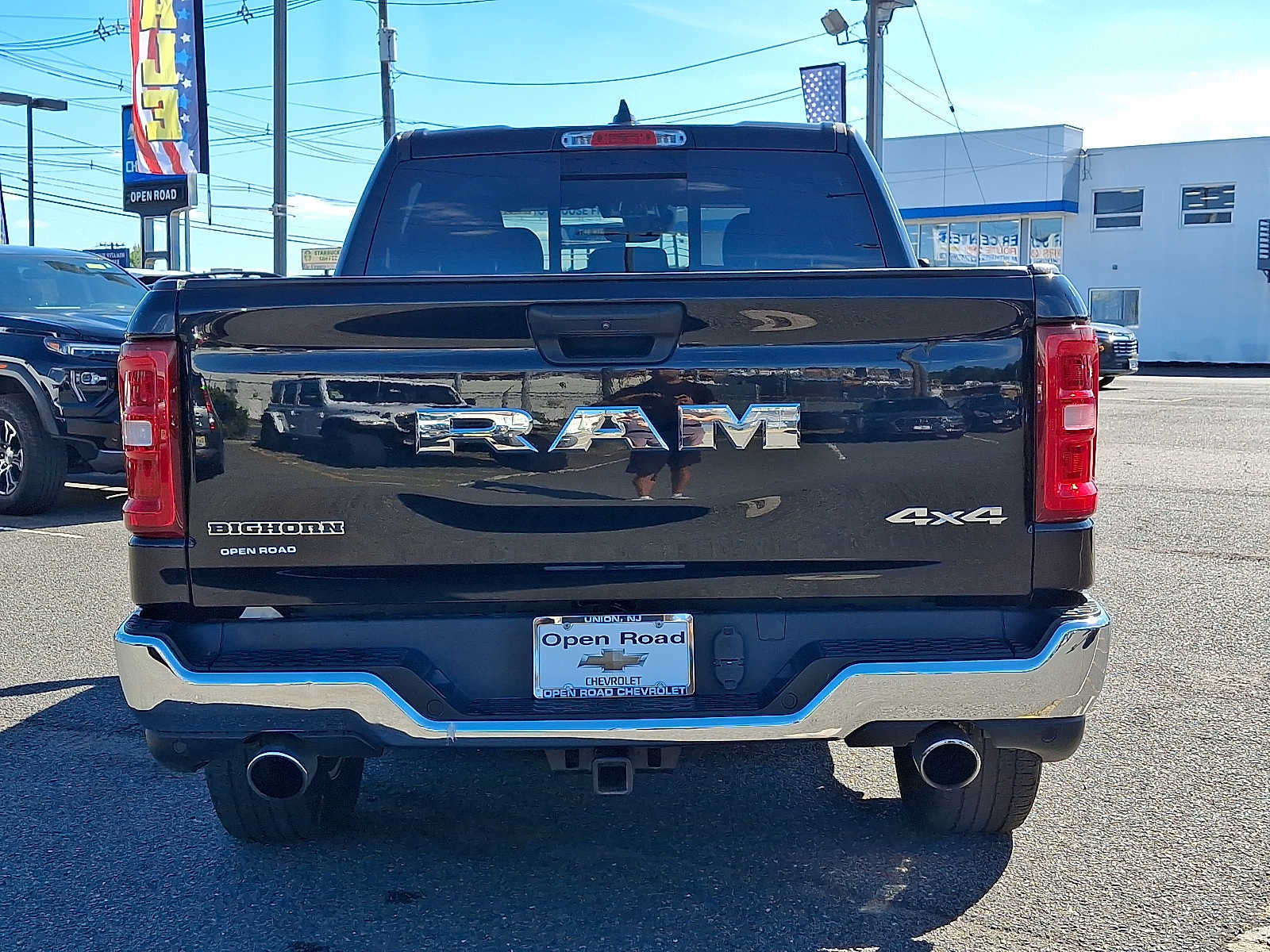 Used 2025 RAM 1500 Big Horn AWD/4WD image 6