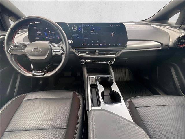Used 2025 Chevrolet Equinox EV RS FWD image 16