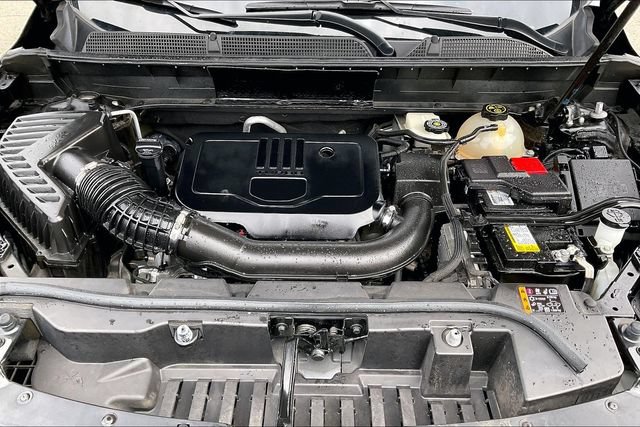 Certified 2023 GMC Acadia SLE w/ Driver Convenience Package FWD image 10