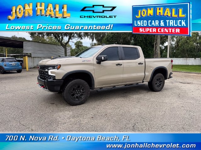 Used 2022 Chevrolet Silverado 1500 ZR2 w/ Technology Package AWD/4WD image 2