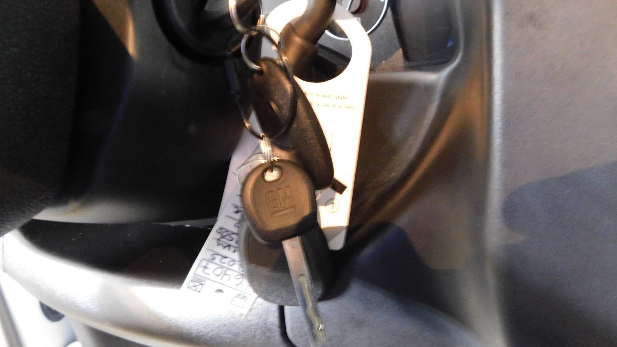 Used 2025 Chevrolet Express 2500 w/ Driver Convenience Package image 20