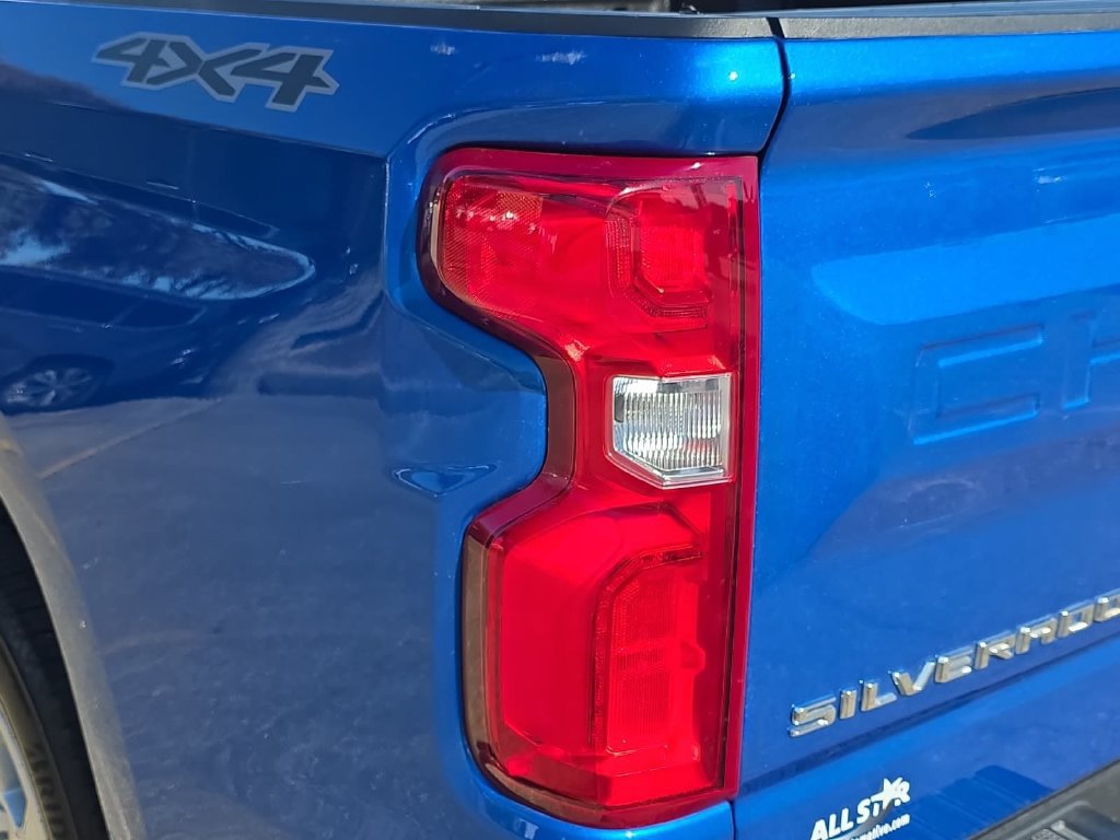 Used 2023 Chevrolet Silverado 1500 LTZ AWD/4WD image 35
