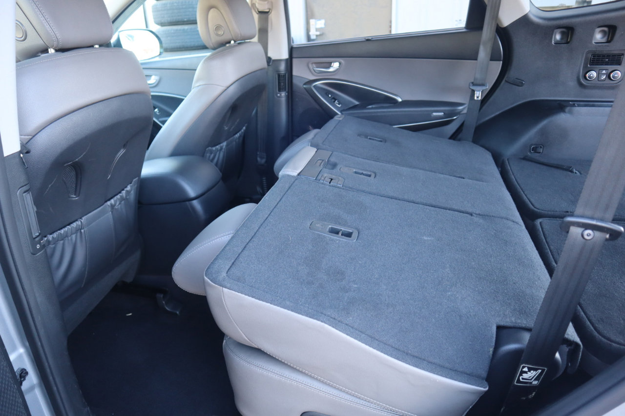 Used 2017 Hyundai Santa Fe AWD w/ SE Ultimate Tech Package 03 image 49