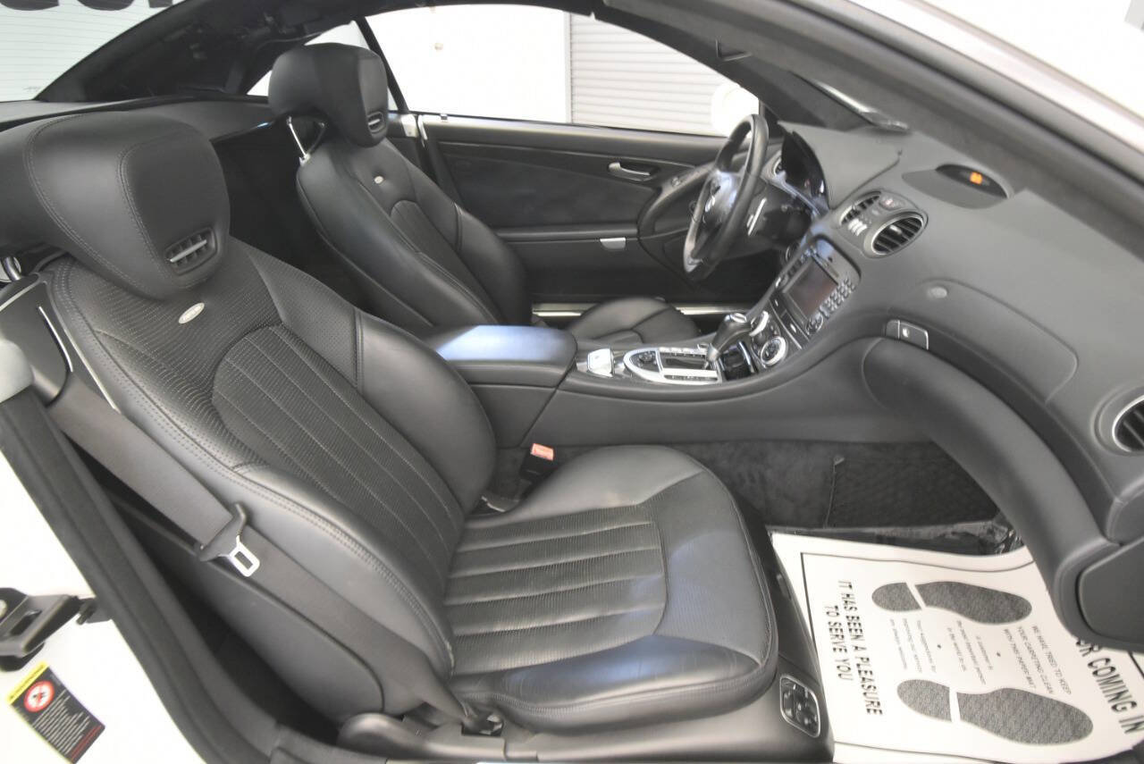 Used 2009 Mercedes-Benz SL 63 AMG image 23