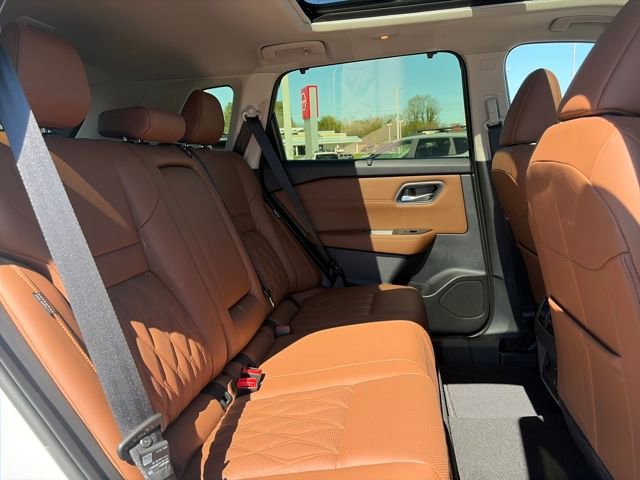 New 2026 Nissan Rogue Platinum w/ Platinum Premium Package image 13