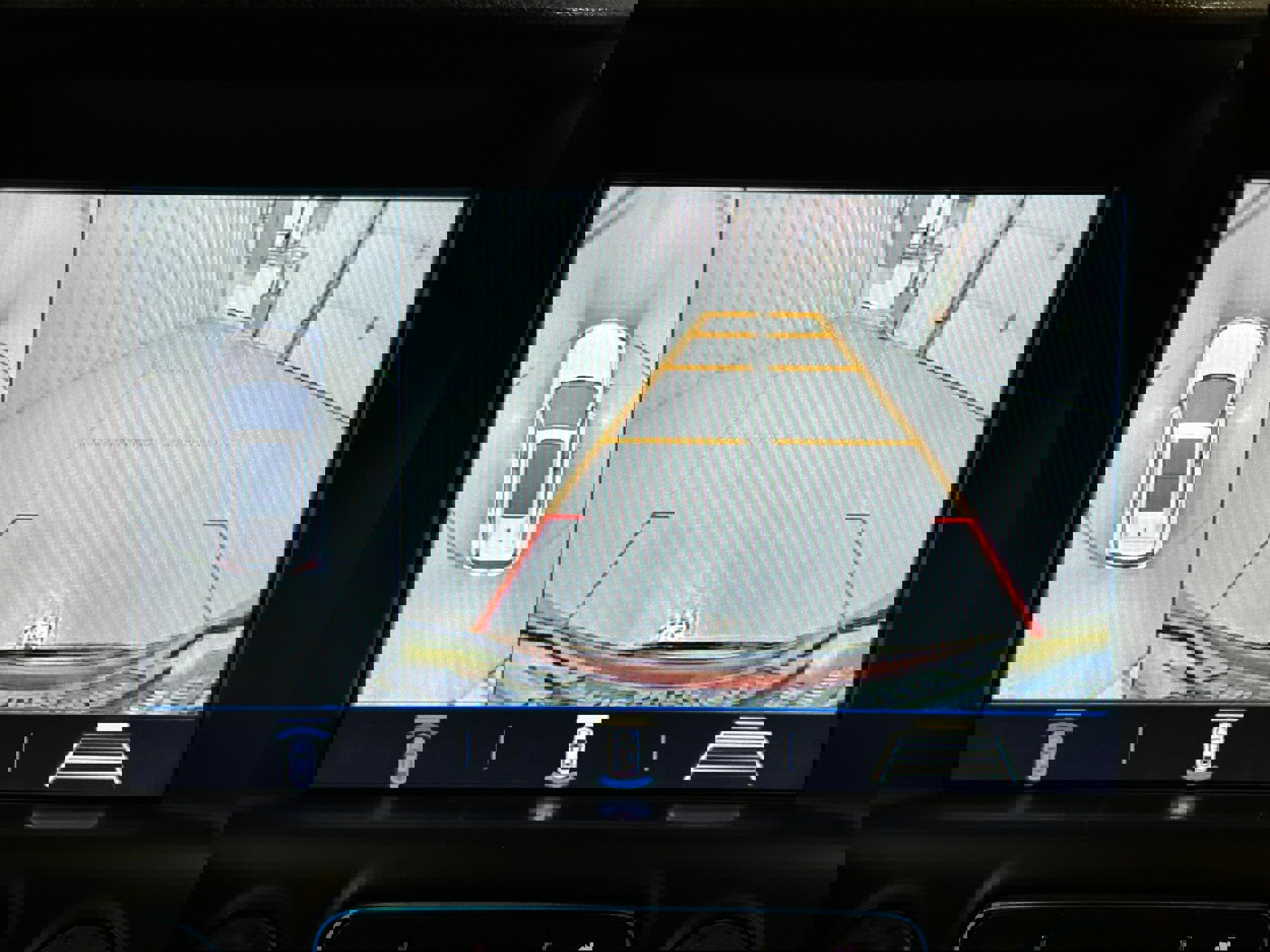 Used 2018 GMC Terrain Denali w/ Advanced Safety Package image 8