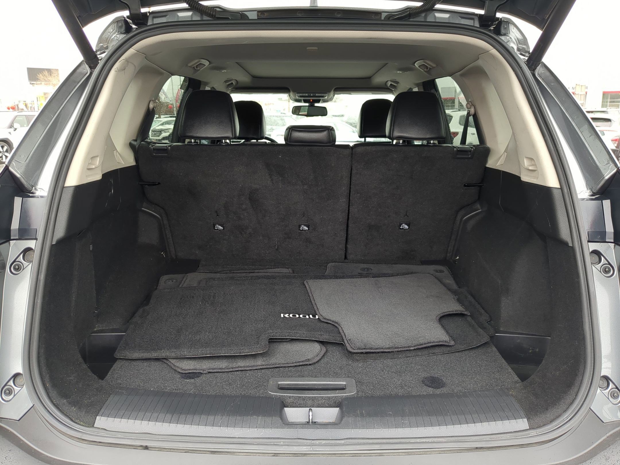 Used 2022 Nissan Rogue SL image 30