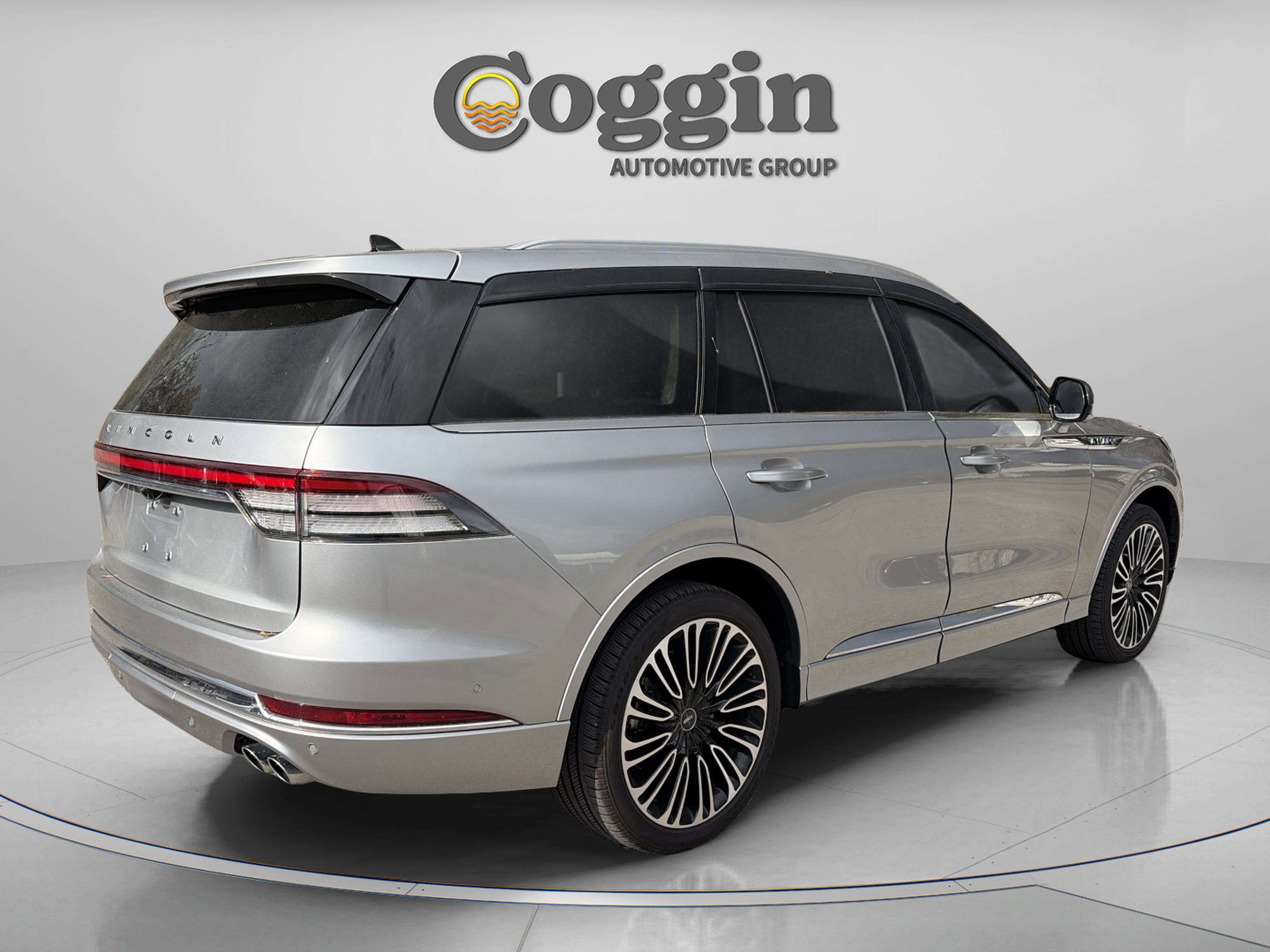 Used 2024 Lincoln Aviator Black Label w/ Dynamic Handling Package image 5
