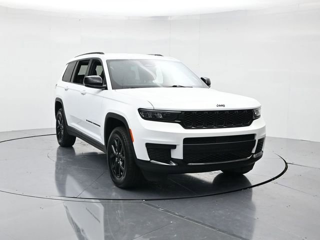 Used 2024 Jeep Grand Cherokee L Laredo image 4