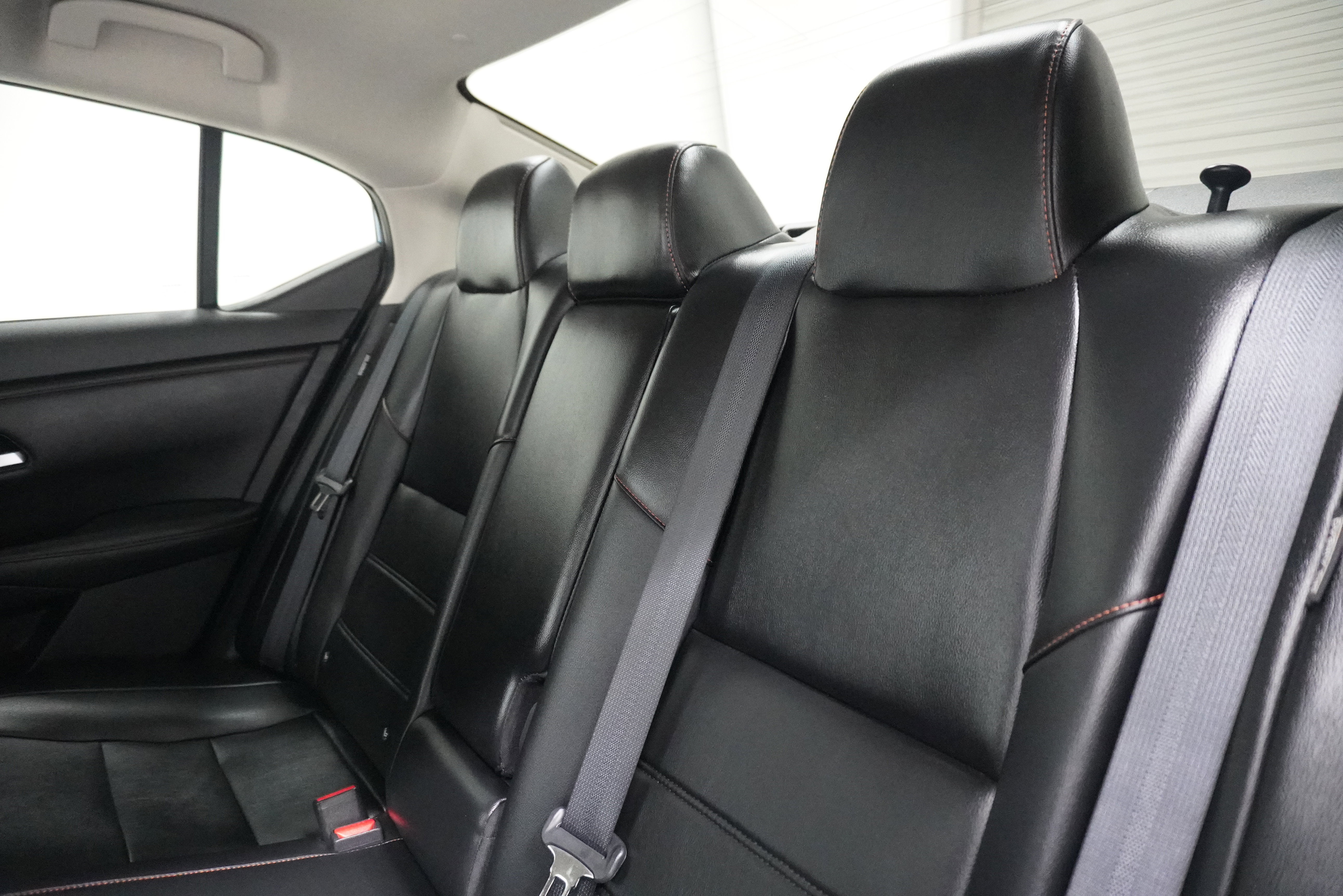 Used 2023 Nissan Sentra SR w/ SR Premium Package FWD image 12