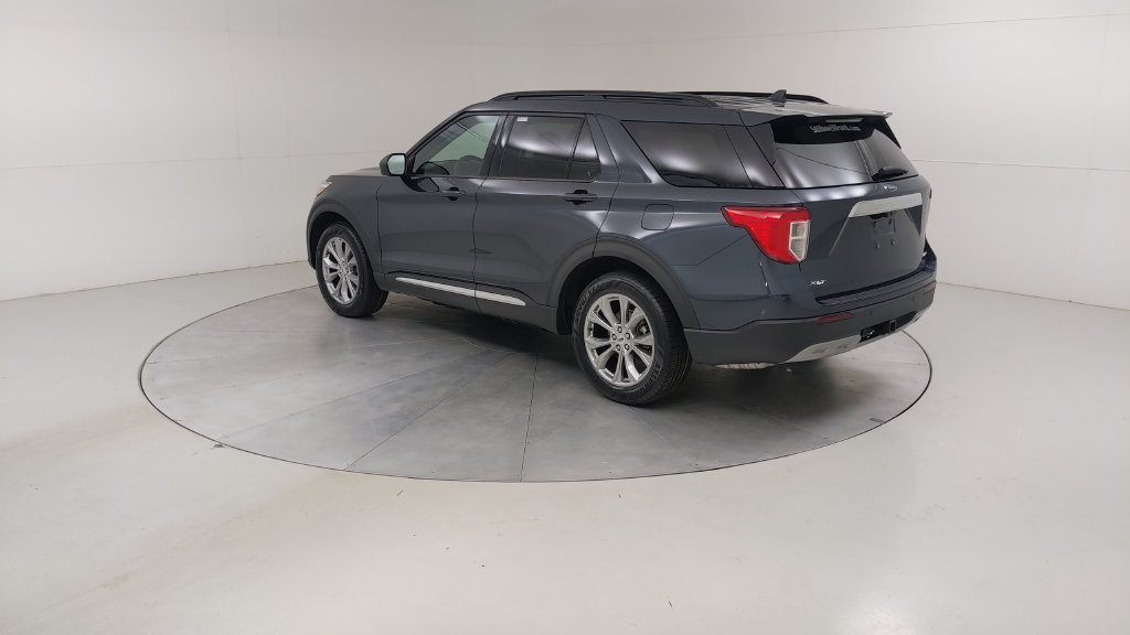 Certified 2023 Ford Explorer XLT w/ Equipment Group 202A AWD/4WD image 18