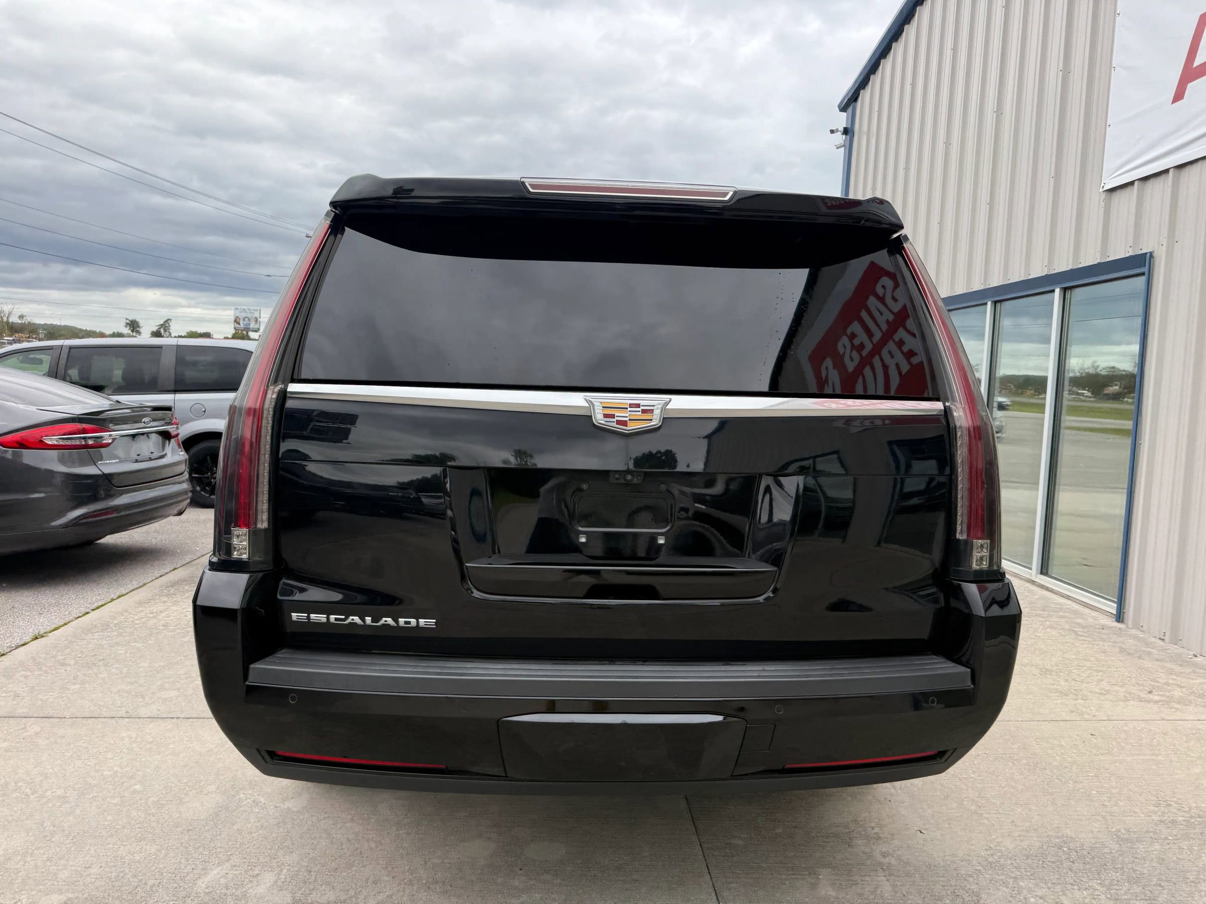 Used 2020 Cadillac Escalade ESV Luxury image 25