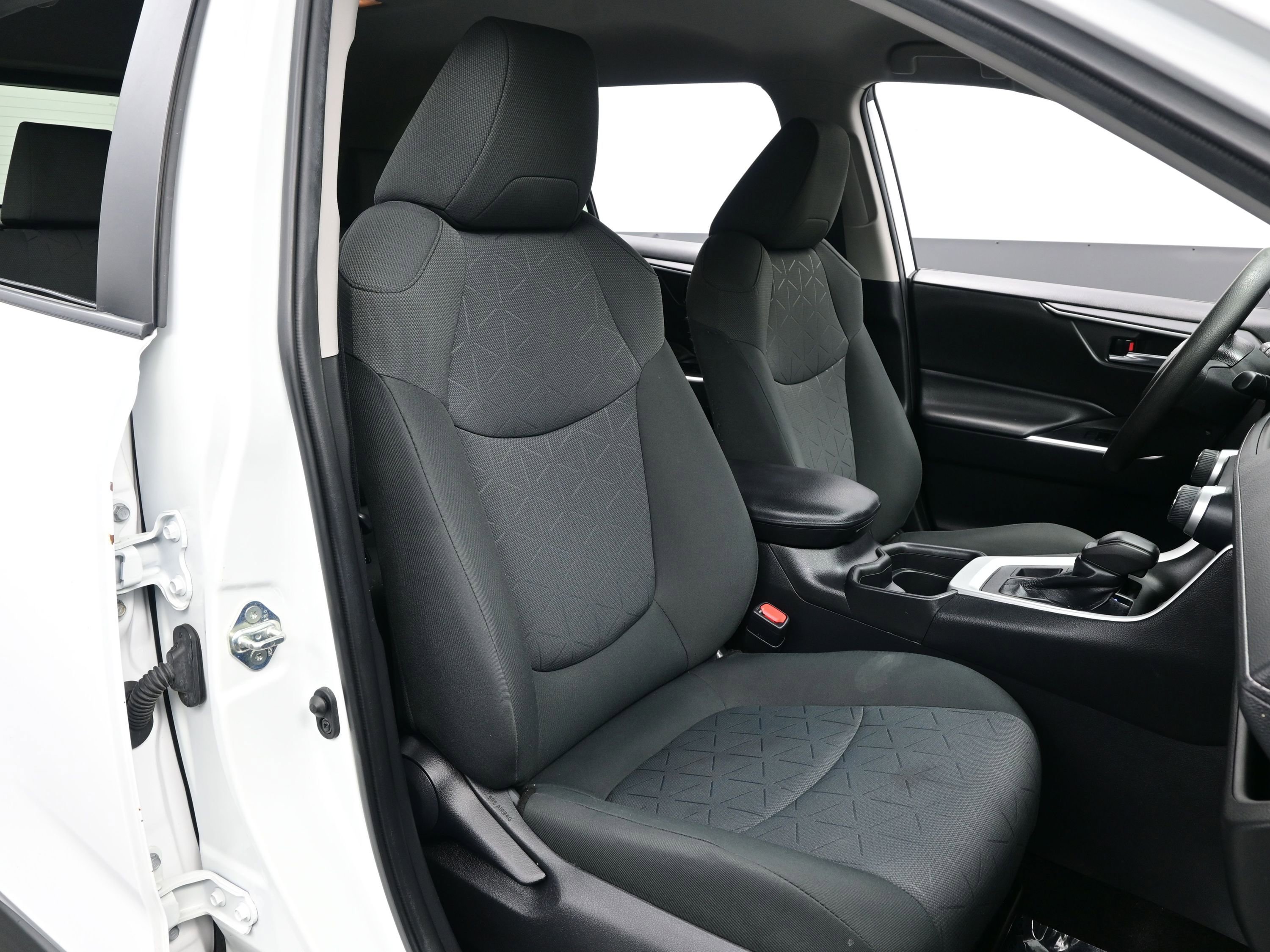 Used 2021 Toyota RAV4 XLE AWD/4WD image 14