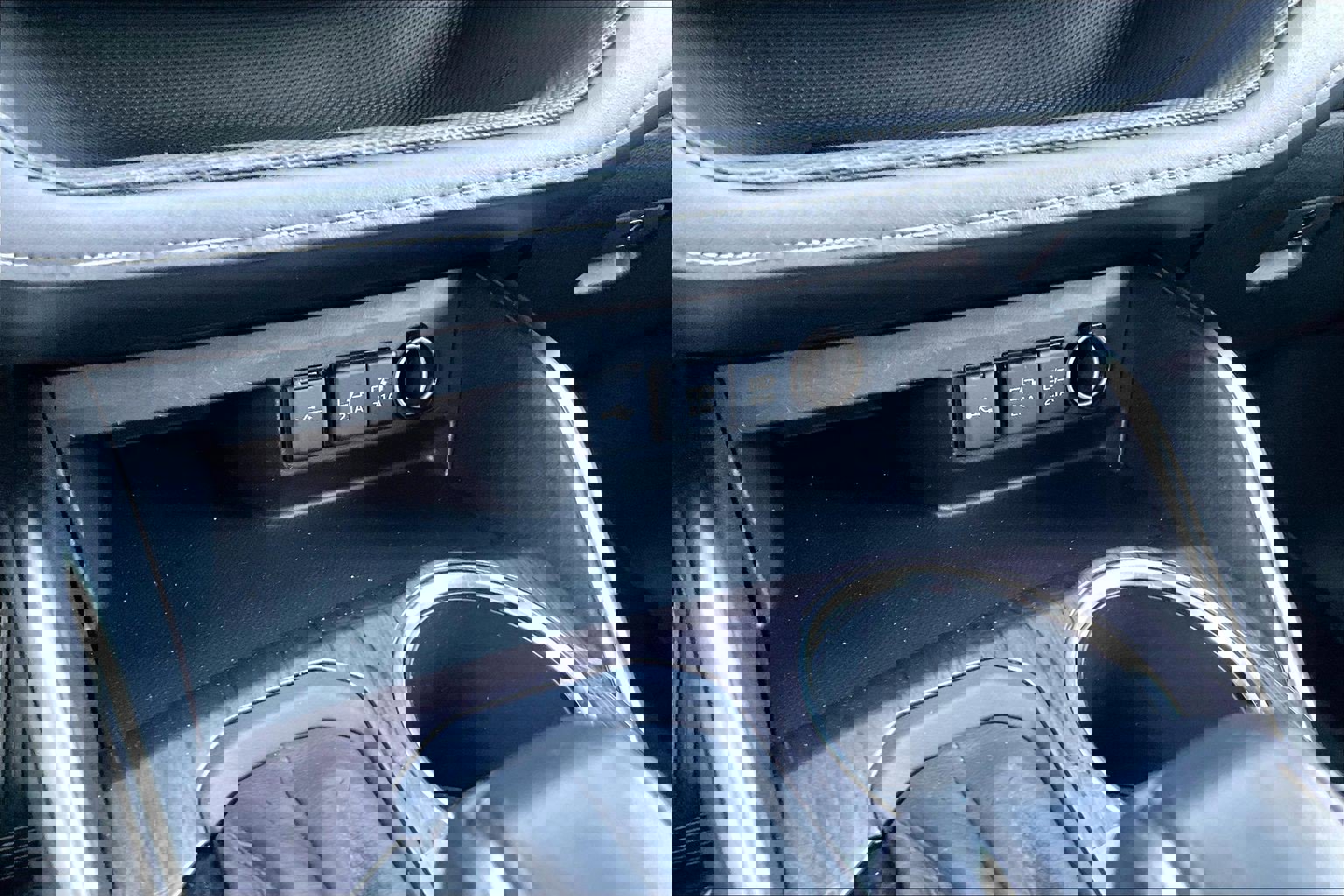 Used 2020 Toyota Highlander Limited image 32