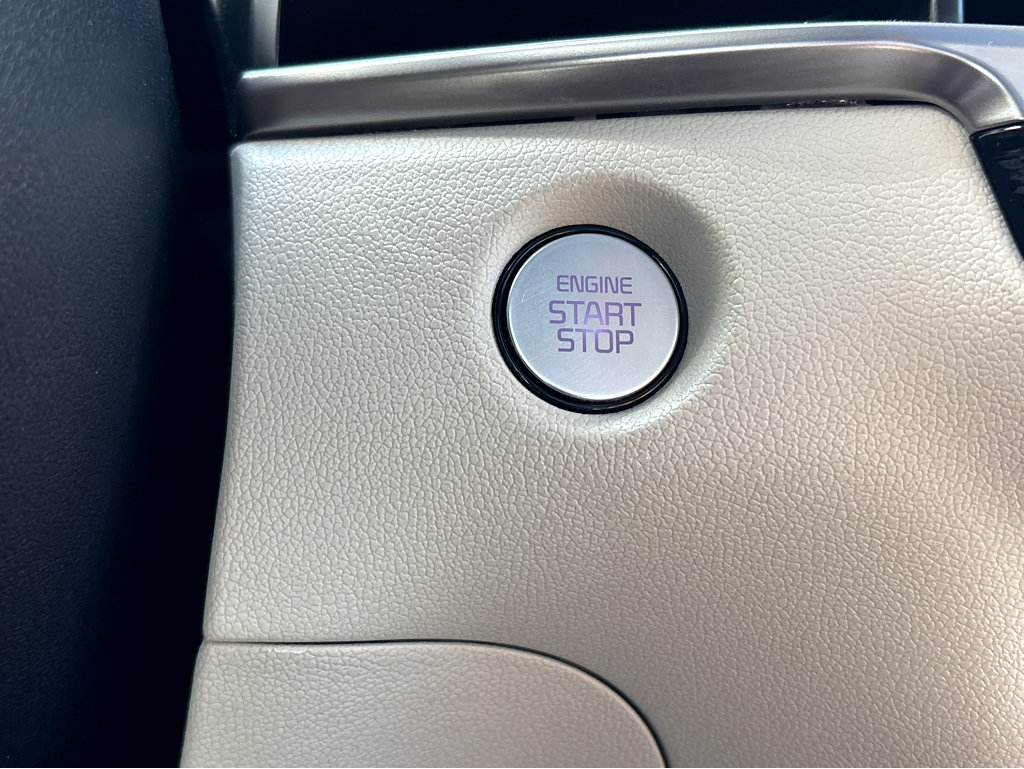 Used 2024 Kia Sorento EX w/ Panoramic Sunroof Package image 7