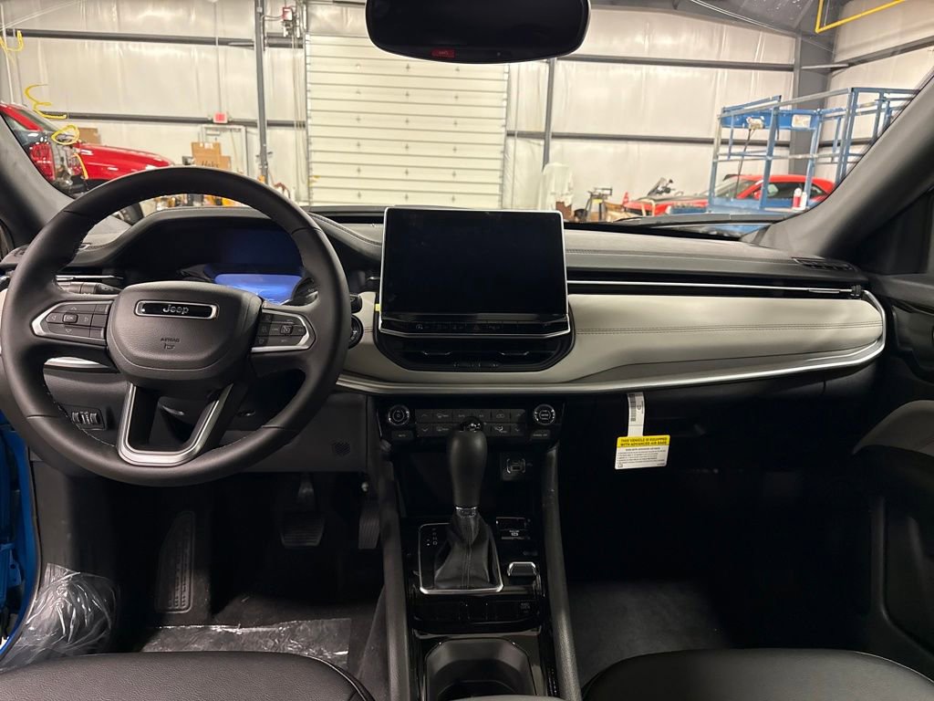 New 2026 Jeep Compass Limited image 12