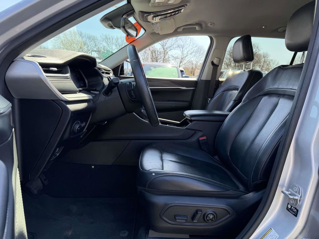 Used 2021 Jeep Grand Cherokee L Limited image 14