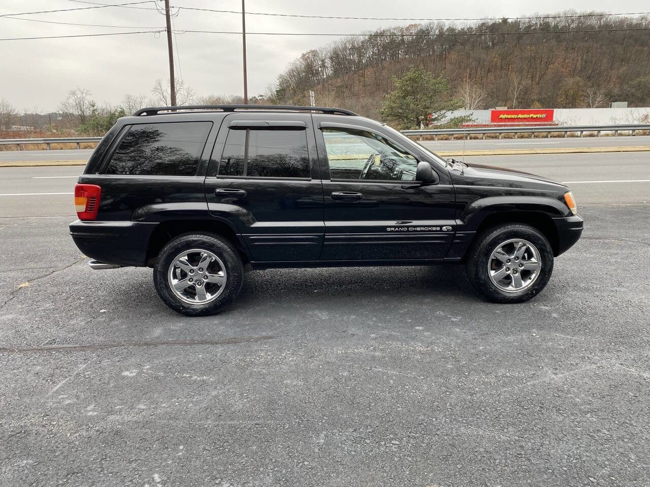 Used 2002 Jeep Grand Cherokee Overland image 5